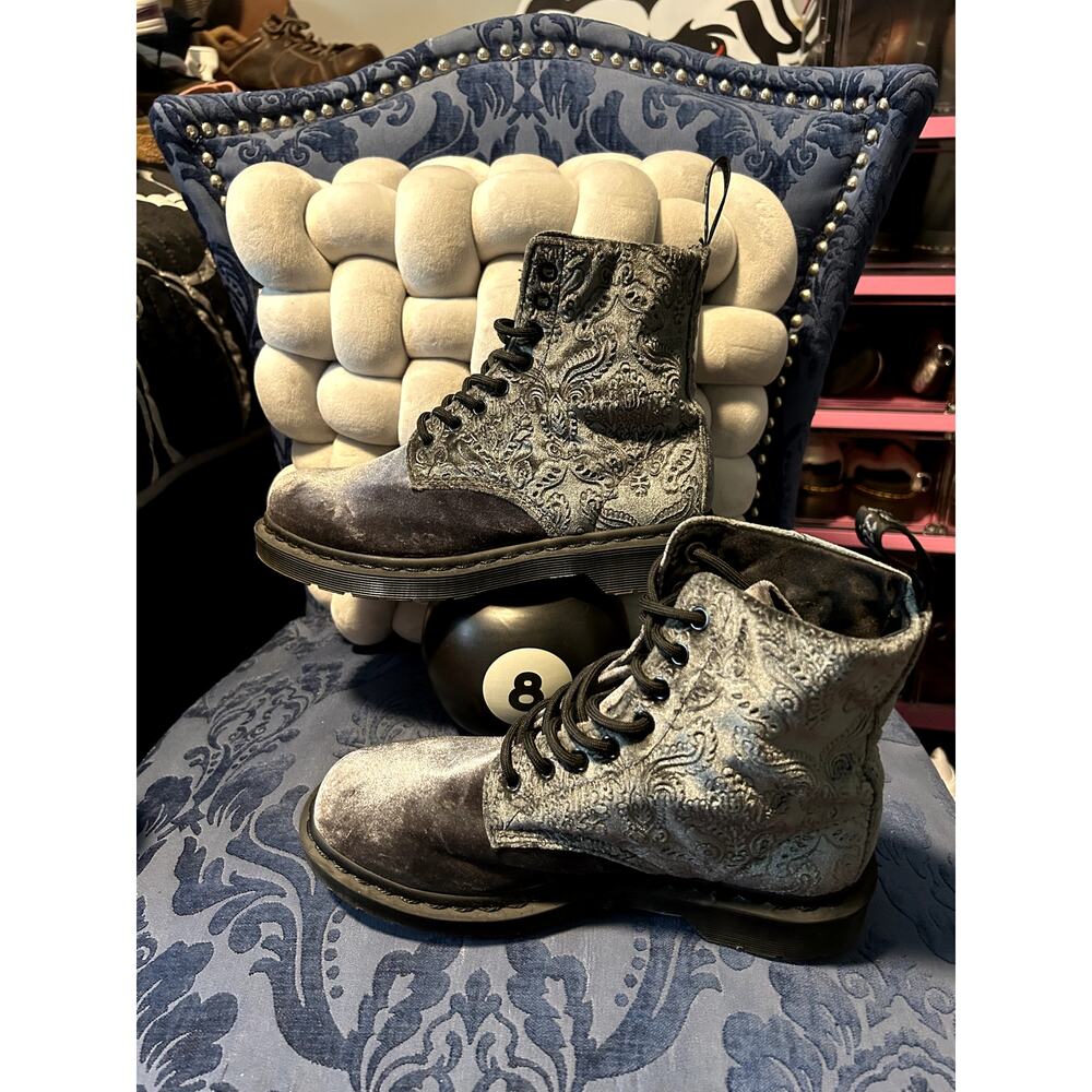 Dr Martens 1460 Grey Velvet Brocade size 7/EU 38 - Picture 2 of 7